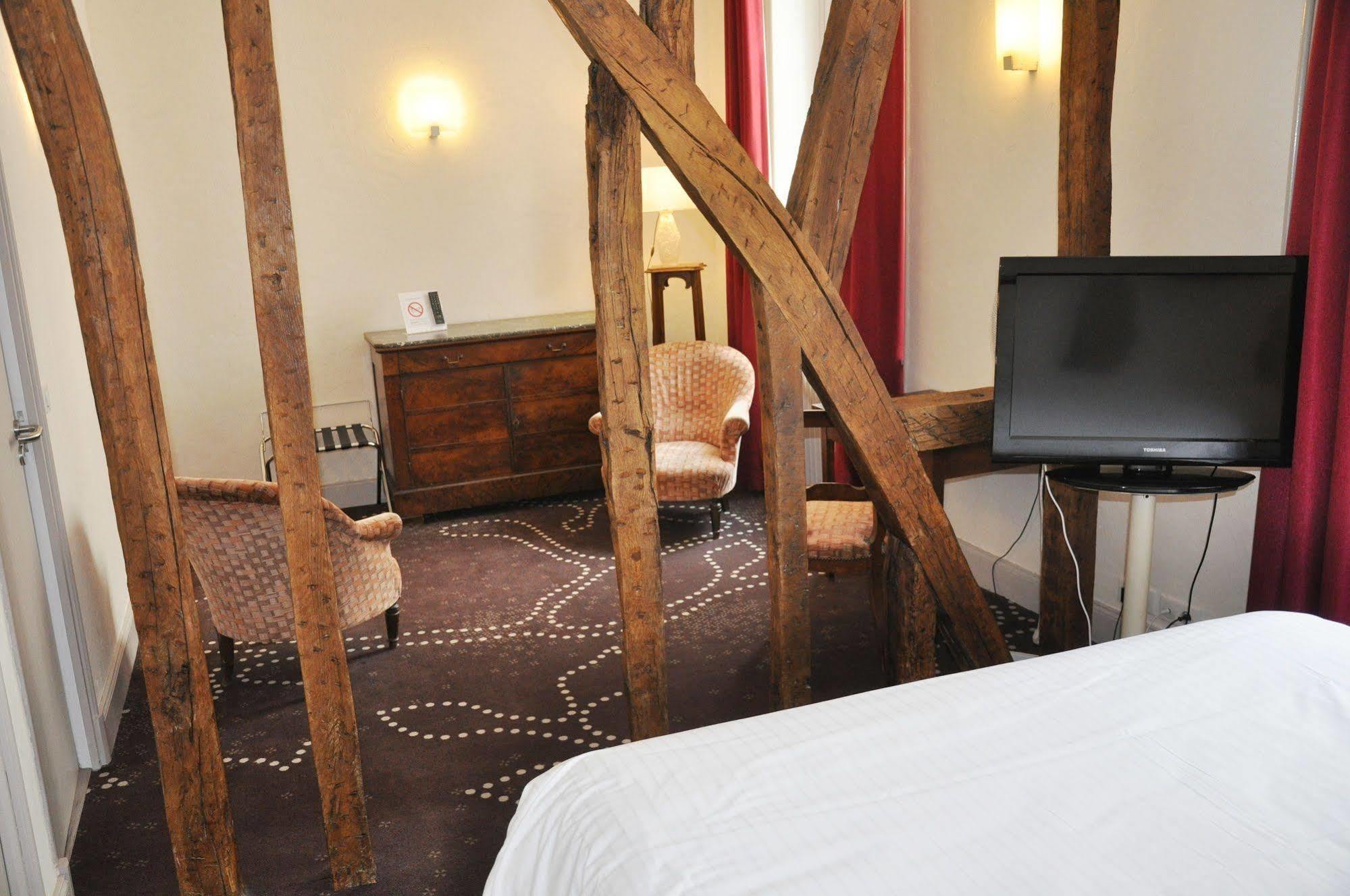 Hotel De France Ош Екстериор снимка